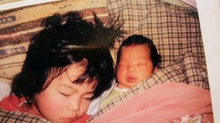 「あたしおかあさんだから」(のぶみ作詞)。モヤっと感の理由を文法的な視点からも