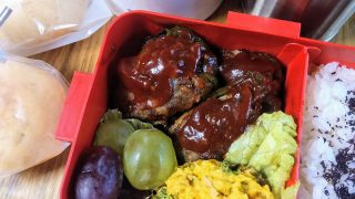 ピーマンの肉詰め弁当&マドレーヌ